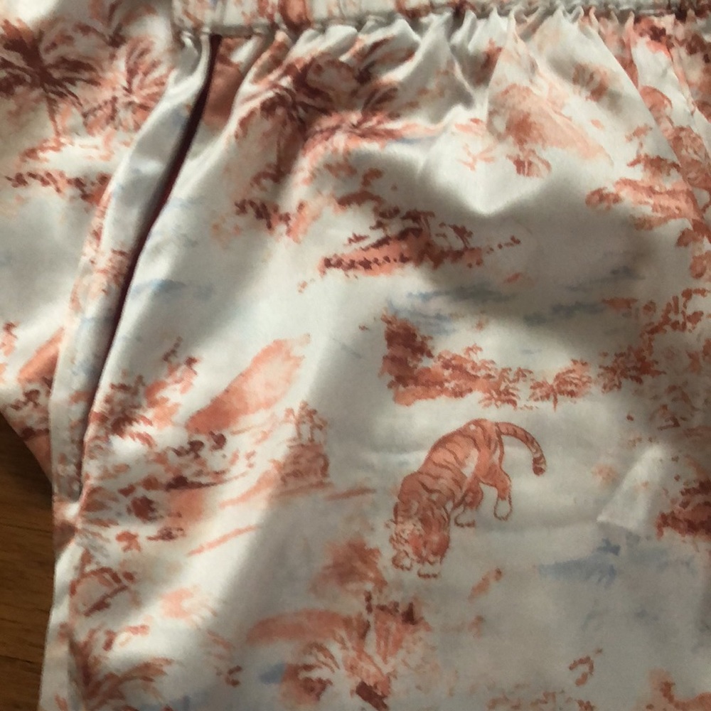 Never worn Sleep Set! - Picture 2 of 2